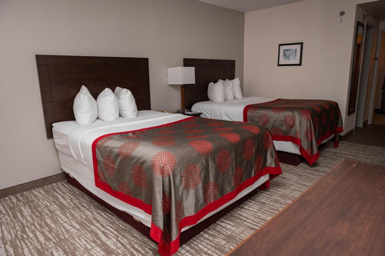 Ramada By Wyndham Cedar Rapids Hotell Eksteriør bilde