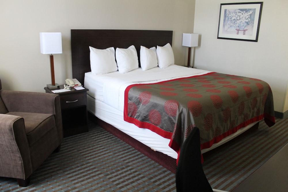 Ramada By Wyndham Cedar Rapids Hotell Eksteriør bilde